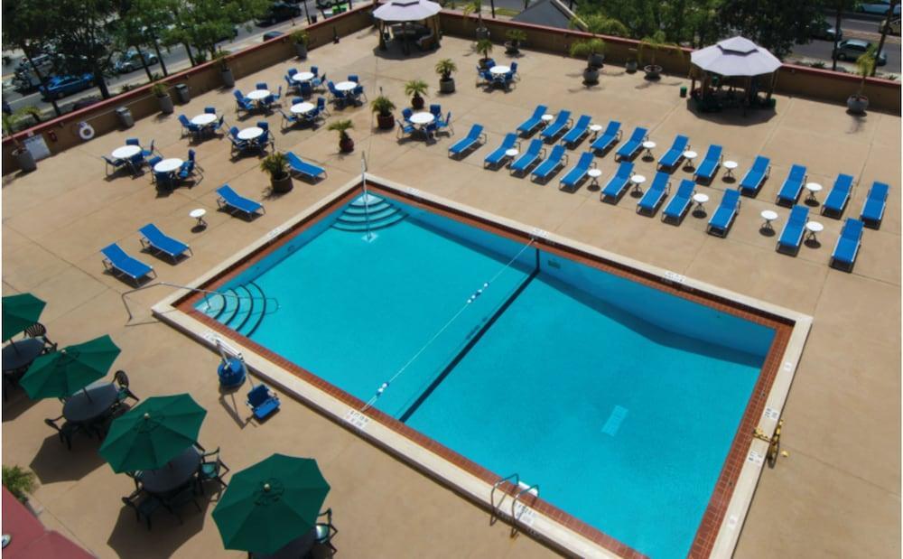 Holiday Inn Gainesville-University Center By Ihg Exterior foto
