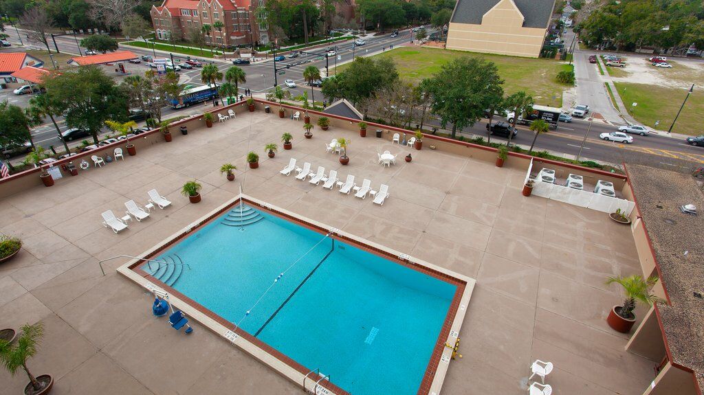 Holiday Inn Gainesville-University Center By Ihg Exterior foto